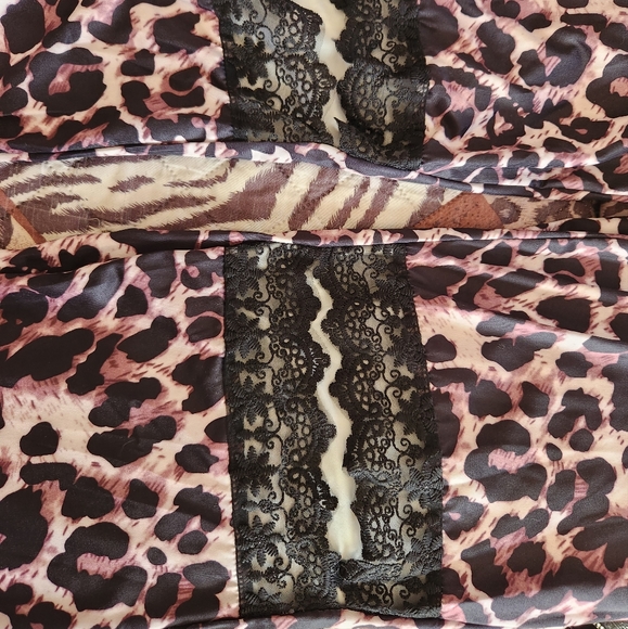 Leggings size 2X - Picture 2 of 3